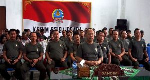 Kasdim 0719/Jepara Beserta Anggota Ikuti Grand Launching Super APPS ETWP AD dan Penyerahan Seragam PNS TNI AD Bersama KASAD Melalui Vicdon