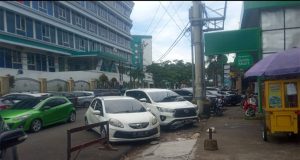 Semua Orang Punya Hak Termasuk Jalan Raya, Pemkot Tutup Mata !!