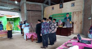 Danramil Bersama Forkopincam Kembang Hadiri Pelantikan Perangkat Desa Dermolo