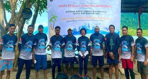 Komunitas Corena Nabire Gelar Pembersihan Sampah di Pantai Erari, Dalam Rangka HPSN 2023