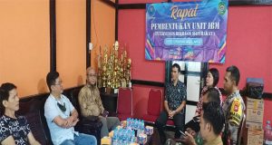 Bhabinkamtibmas Hadiri Rapat Pembentukan Unit Intervensi Berbasis Masyarakat (IBM) Kel Melayu Polsek Singkawang Barat Polres Singkawang