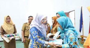 Ketua Umum TP PKK Pesibar Membuka Secara Resmi Kegiatan Pembina Tim Pendamping Keluarga Di Tahun 2023