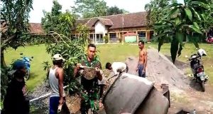 Serda Zumaidi Bersama Warga Binaan Kerja Bakti Pengecoran Pembangunan Gedung Perpustakaan