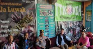 Jumat Curhat, Kapolsek Balik Bukit Polres Lambar Sampaikan Pesan Kamtibmas