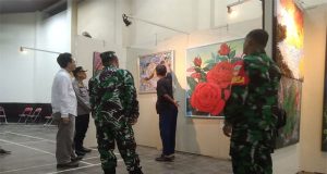 Hadiri Pembukaan Pagelaran Karya Seni Rupa, Danramil 01/Jepara Berikan Apresiasi