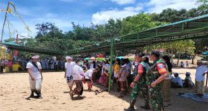 Babinsa Monitoring Lakukan Pengamanan Saat Pensucian Umat Hindu