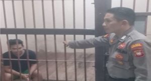 Cegah kebakaran, Cek instalasi listrik dan sekitar Mako Polsek Singkawang Barat Polres Singkawang