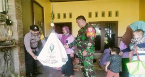 Babinsa Koramil 06/Welahan Bersama Bhabinkamtibmas Desa Gedangan Pendampingan Posyandu