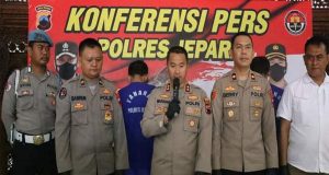 Satreskrim Polres Jepara Amankan Dua Pelaku Penjual Bahan Peledak (Petasan Lewat Online)