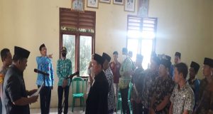 Bupati Pesisir Barat Melalui Camat Bangkunat Pengambilan Sumpah Jabatan Pejabat Peratin Pekon Kota Jawa