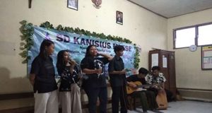 Ngabuburit Kebinekaan, Kerukunan Lintas Iman Di SD Kanisius Mlese Selasa, 18 April 2023 (Pembelajaran Kotekstual)