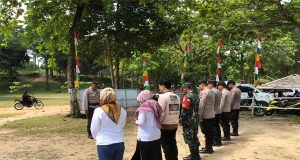 Personel TNI Polri dan Instansi Terkait Sampaikan Himbauan Kamtibmas di Obyek Wisata Pasir Panjang