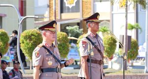Serah Terima Pataka “Wira Dharma Brata” Menandai Pergantian Kapolda Sulteng