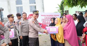Bakti sosial Polda Sulteng di bulan Ramadhan, bagikan paket sembako dan takjil