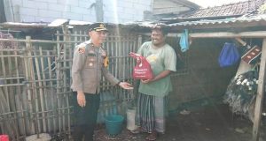 Berkah Bulan Ramadhan, Polres Jepara Salurkan Ratusan Bansos Pada Warga Miskin