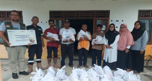PT Timah Tbk Salurkan 1.400 Paket Sembako Untuk Warga Belitung Timur