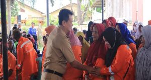 Wako Prabumulih H. Andriansyah Fikri, SH Hadiri Kegiatan Pembagian Bantuan CSR 482 Paket Sembako dari BSB