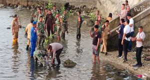 Sinergitas TNI POLRI Puncak Penanaman Mangrove Nasional Secara Serentak di Seluruh Indonesia Oleh Presiden RI Mangrove Dor Better Life