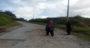 Jalan Rusak Menuju Ibukota Dolok Sanggul