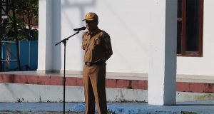 PJ. Sekda Jaelani Memimpin Apel Pagi Di Lingkungan Pemda Kabupaten Waropen