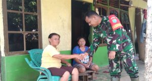 Eratkan Silaturahmi Babinsa 1202-01/Bky Anjangsana Ke Rumah Warga