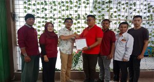 Badan Relawan Prabowo Kota Pekanbaru Terus Bergerak Dengan Menyerahkan SK Kecamatan