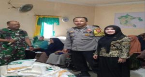 Masyarakat Desa Jayabakti Sangat Gembira Sekali Mendapatkan Beras 10 Kg