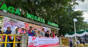 Dalam Rangka Hari Bhayangkara Ke 77 Polres Sambas Bekerjasama Dengan Dispora Gelar Lomba Sampan
