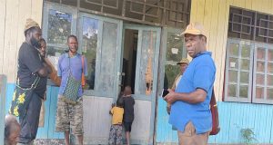 Kadis piyaiye minta Pemkab Dogiyai Segera Membangun Kantor Distrik & Rumah stafnya Distrik Piyaiye