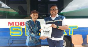 Mobil Sehat PT Timah Tbk Berikan Layanan Kesehatan Gratis Di Desa Kurnia Jaya