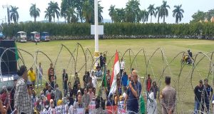 Temui Massa Aksi, Ketua Komisi I Yozi Rizal : DPRD Lampung Konsisten Tegakkan Aturan