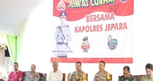 Jumat Curhat Bersama Warga Bondo, Kapolres Jepara Terima Keluhan Petani Dari Pupuk Langkah Hingga Pembuatan SIM Kolektif