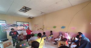 Selamatkan Lingkungan , Satgas TMMD-117 Imbangan Kodim 1202/Skw Laksanakan Penyuluhan Karhutla