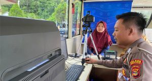 Pelayanan SIM (Surat Izin Mengemudi) Keliling Polres Pesisir Barat