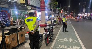 Satlantas Beri Himbauan Pada Pengguna Jalan, Kapolres Kebumen ; Parkir Sembarangan Bisa Ditilang