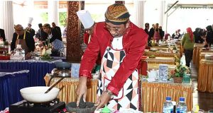 Lomba Memasak Nasgor di HUT Rembang Ke-282, Bupati dan Wakil Bupati Adu Kepiawaian Dalam Masak Nasi Goreng dan Simak Selengkapnya