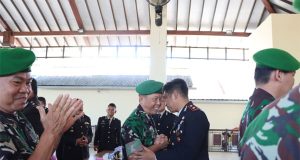 Kodim Demak Beri Surprise Ucapan Hari Bhayangkara di Polres Demak