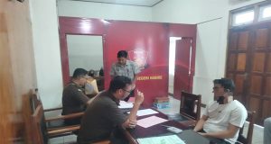 Tersangka Tindak Pidana Narkotika Diserahkan ke Kejaksaan Negeri Nabire Setelah Berkas Perkaranya Dinyatakan Lengkap (P.21)