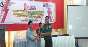 Maraknya Kasus TPPO dan PMI Non Prosedural di Kalbar, DPC SBMI Kab. Sambas Lakukan Seminar Pencegahan