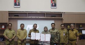 Bulog Beli Beras Petani Jual Ke Pegawai