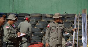 Tugas Polri Yang Semakin Kompleks, Brimob Kalbar Latihan Menembak