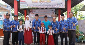 Tentara Ini Perjuangkan Anak-Anak Untuk Terus Sekolah