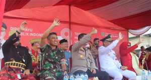 Dandim 1202/Skw Hadiri Karnaval HUT ke-78 Kemerdekaan RI