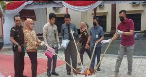 Kejari Prabumulih Musnahkan Puluhan Barang Bukti dan Barang-Barang Hasil Rampasan