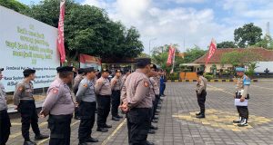 Polres Jembrana : Latihan Dalmas Awal/Sispamkota Persiapan Pemilu Serentak 2024