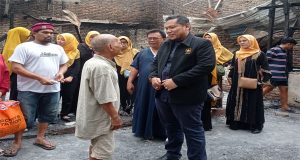 Partai Ummat Kota Medan Serahkan Donasi Musibah Kebakaran