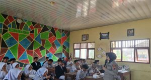 Goes To School di SMA Nahdlotusy Syuban, Polwan Demak Ajak Pelajar Bijak Bermedsos