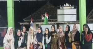 Suasana Haru Malam Perpisahan Mahasiswa KKL Universitas Malahayati Eratkan Tali Persaudaraan