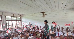 Dilepas Wabup Teluk Wondama, Dandim 1811/Teluk Wondama Pimpin Ekspedisi Merah Putih Oyaa 2023