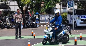 Lintasan Ujian Praktek SIM Dipermudah, Masyarakat Demak Merasa Puas